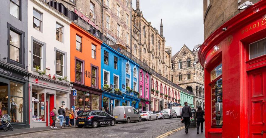 Edinburgh: Harry Potter Magical Guided Walking Tour - Starting at the William Chambers Monument