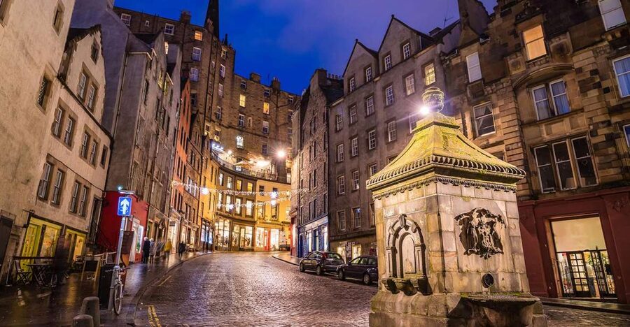 Edinburgh: Harry Potter Walking Tour - Meeting at the Royal Mile