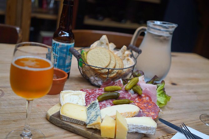 Edinburgh Luxury Private Food & Drink Tour with Eat Walk Tours - West End: Edinburgh’s polished western edge
