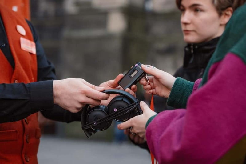 Edinburgh: Multi-Sensory Old Town Historical Walking Tour - Ending near Edinburgh Castle
