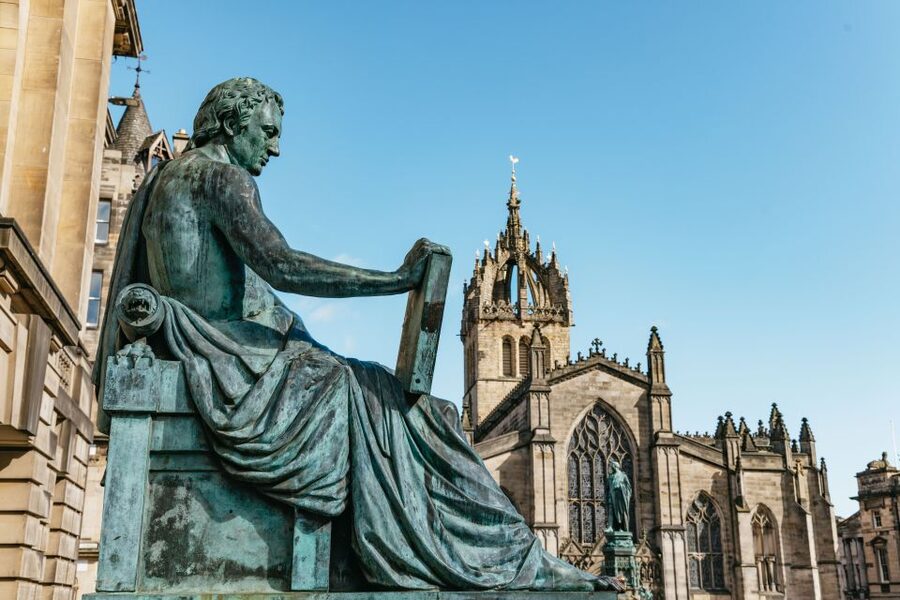 Edinburgh: Old Town History and Tales Walking Tour - Old lanes, folklore, and the character of Auld Reekie