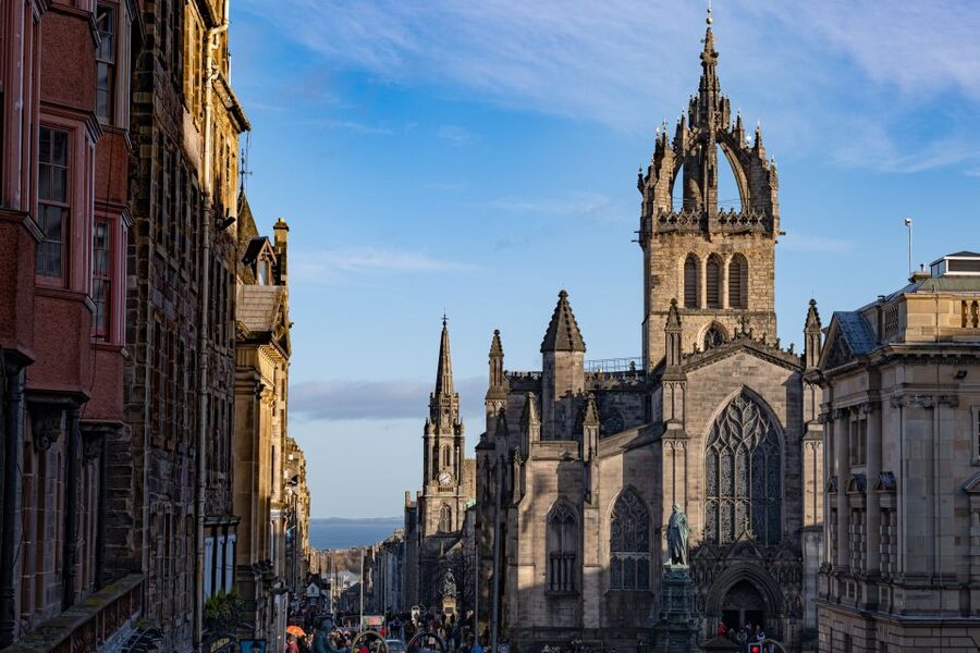 Edinburgh: Old Town History Walking Tour - Key points to know before booking