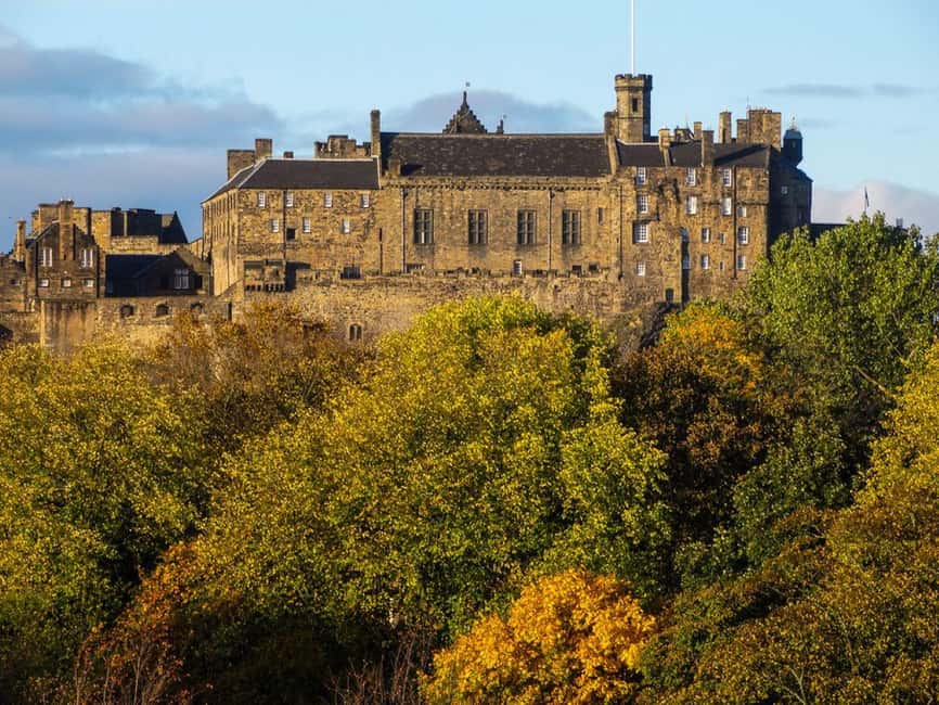 Edinburgh: Private Walking Tour in French with Clémentine - Is $95 per person good value?