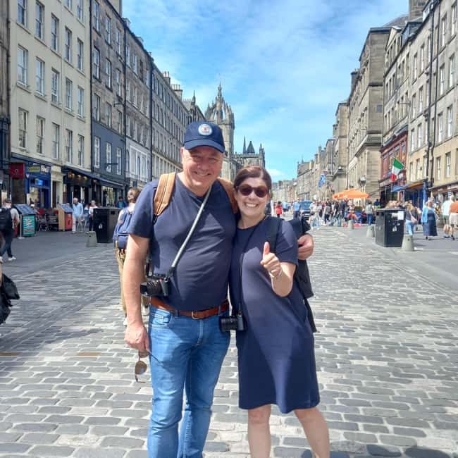 Edinburgh: Private Walking Tour with a Local - Key points before you book