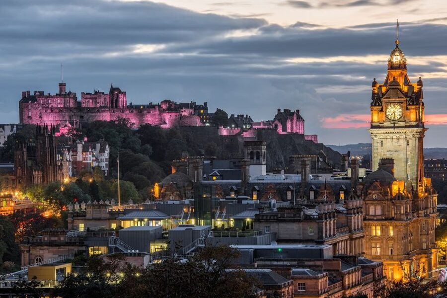 Edinburgh: The Dark Side Walking Tour - Old Town stories: Burke, Hare, and witch trials
