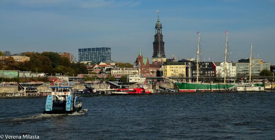 English Hamburg City Center Pay-What-You-Want Walking Tour - Ending at St. Michael’s Church