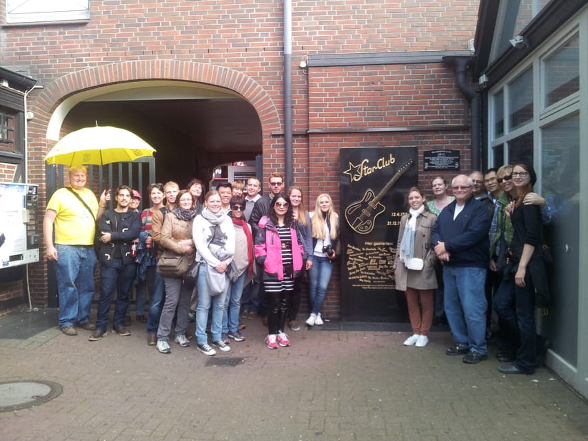English Harbor&St. Pauli Pay-What-You-Want Walking Tour - Crossing toward the Fish Market