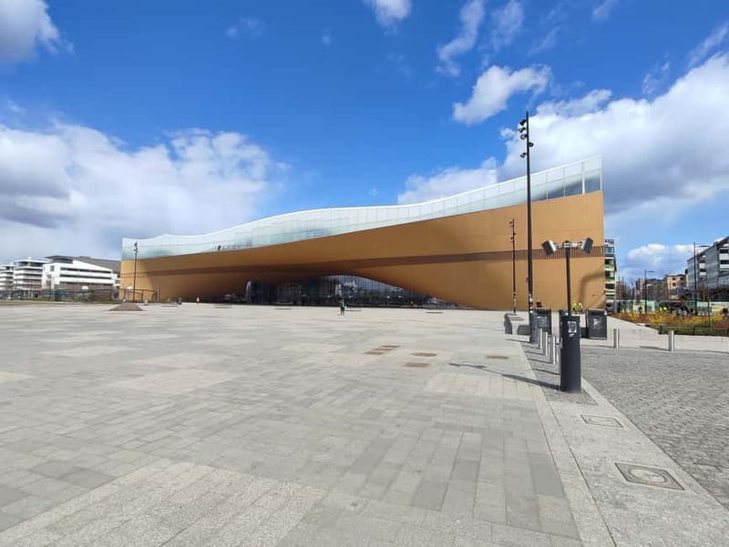 Epic Helsinki: English Speaking Walking Tour - Fazer Café and the chocolate stop