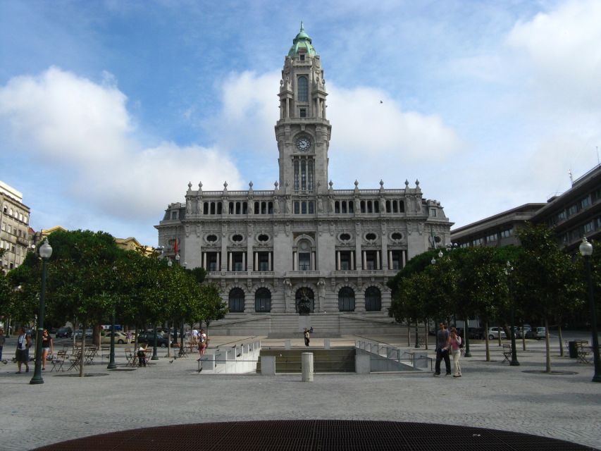 Essential Porto Walking Tour - Finishing in Ribeira beside the Douro