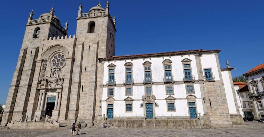 Essential Porto Walking Tour - Practical tips for a better experience