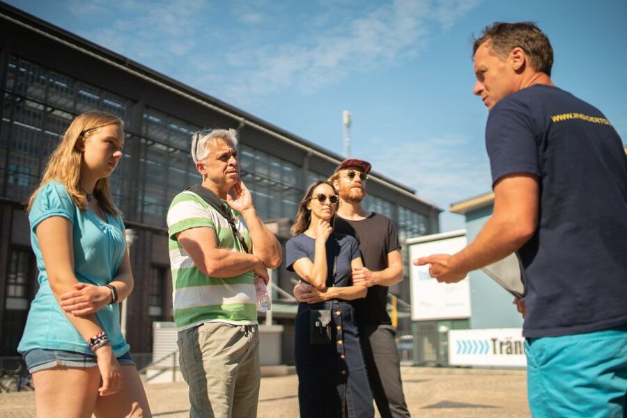 Explore Berlin: Walking Tour of All The Iconic Sites - Gendarmenmarkt and Berlin’s grand public spaces