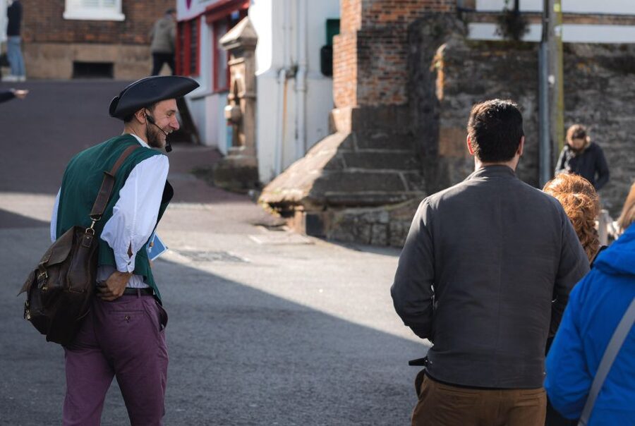 Falmouth: Vibrant Historical Walking Tour (award-winning) - Beginning with the Killigrews and their haunted home