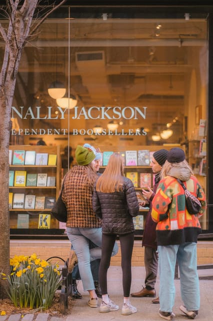 Fan Tribute: Taylor Swift in New York Walking Tour - The East Village, social causes, and Taylor’s public voice