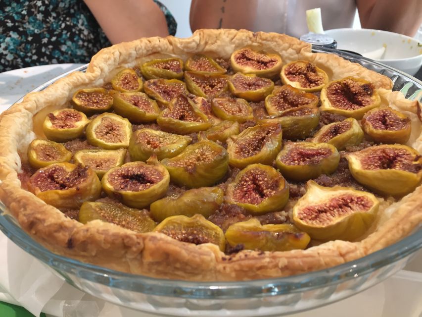 Faro: Old Town Guided Walking Food Tour - Walking through Faro’s older streets