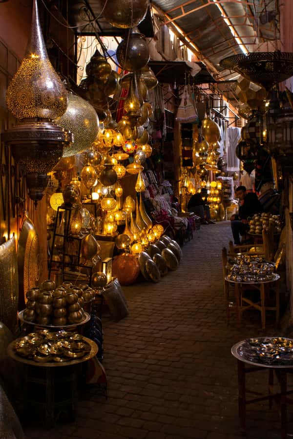 Fez: Walking Tour in the Ancient City of Fez - Artisan workshops without a hard sell