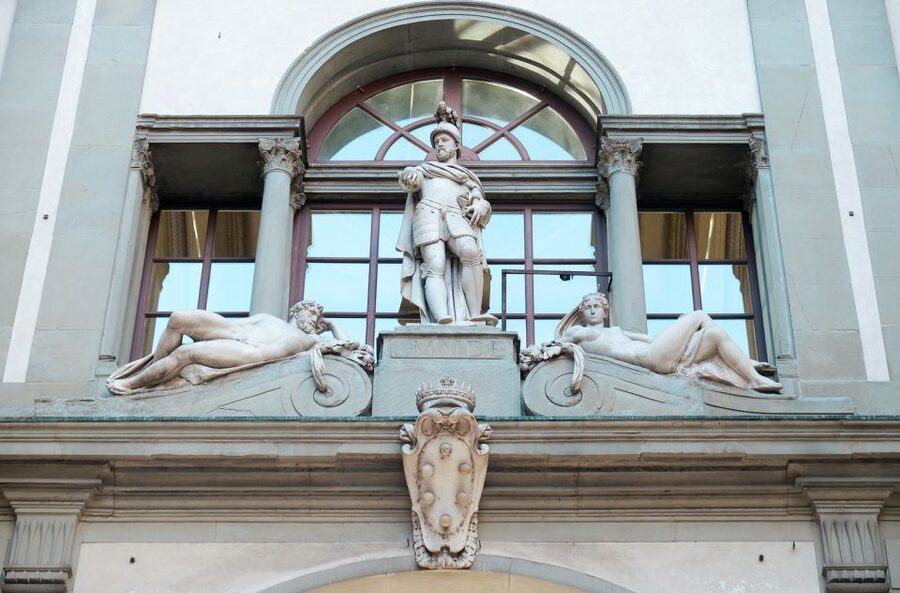 Florence: Accademia, Uffizi, and City Center Walking Tour - What this Florence tour actually covers
