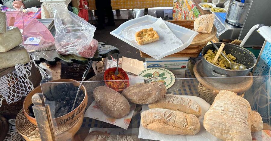 Florence: City Highlights and Street Food Walking Tour - Meeting at Piazza dell’Unità Italiana