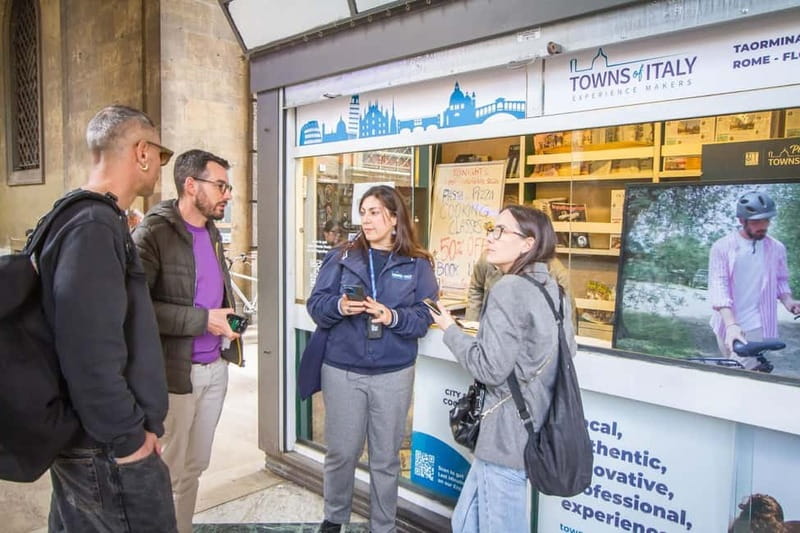 Florence: City Highlights Walking Tour & Wine Windows Option - What the guide adds to the experience