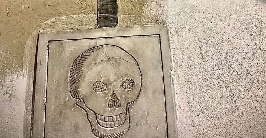 Florence: Dark Mysteries and Legends Guided Walking Tour - Via dei Servi and the Cathedral dome