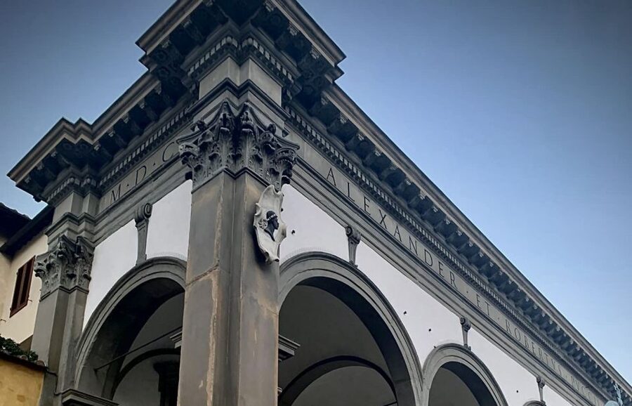 Florence: Dark Mysteries and Legends Guided Walking Tour - The old streets and stories of Florence