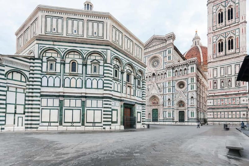 Florence Duomo Square Guided Walking Tour with Entry Tickets - Guides, languages, and group comfort