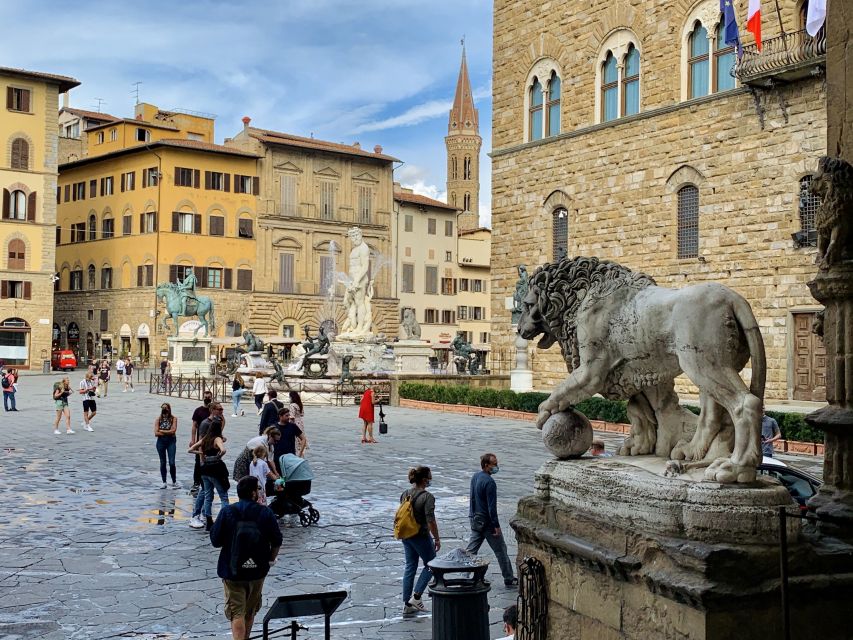 Florence: Highlights Walking Tour with Expert Guide - San Lorenzo and the working heart of Florence