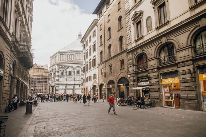 Florence in a Day: Michelangelo's David, Uffizi and Guided City Walking Tour - The Uffizi: selected masterpieces, not every room