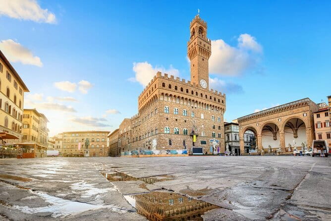Florence Private Walking tour with Skip-the-line to Accademia - Piazza degli Strozzi and the first steps