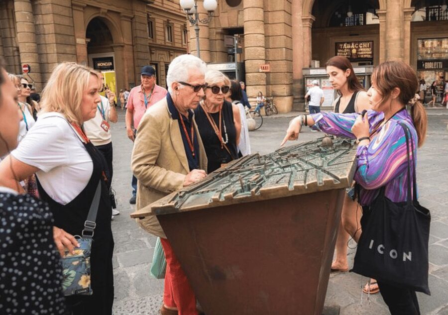 Florence: Small Group Guided Walking Tour - Key points at a glance