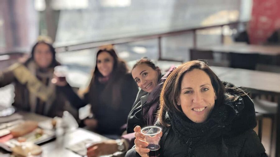 Florence Street Food Walking Tour with Wine in Duomo Area - Wine, drinks, and the final gelato stop