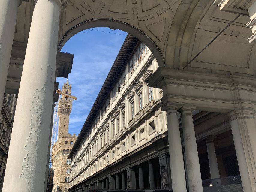 Florence: The Medici Family Guided Walking Tour - The Uffizi area and Medici artistic influence