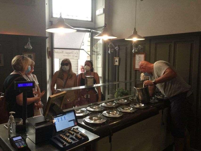 Florence: Uffizi & Accademia Small Group Walking Tour - Pace, breaks, and practical comfort