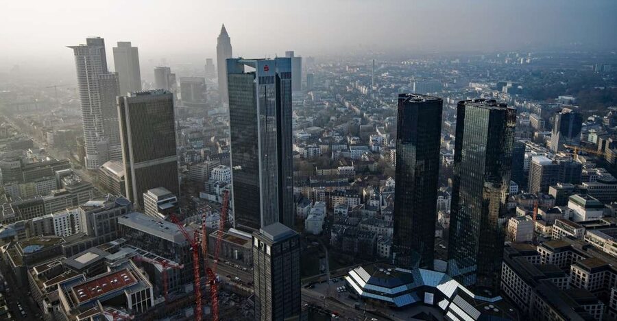 Frankfurt: Private Walking Tour with a Local - Key points to know before booking