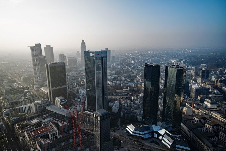 Frankfurt: Private Walking Tour with a Local - Choosing two hours or six