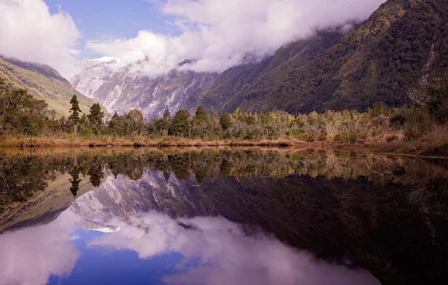 Franz Josef: Franz Josef Glacier Lookout Guided Walk - Starting beside Main Street and Full of Beans Cafe