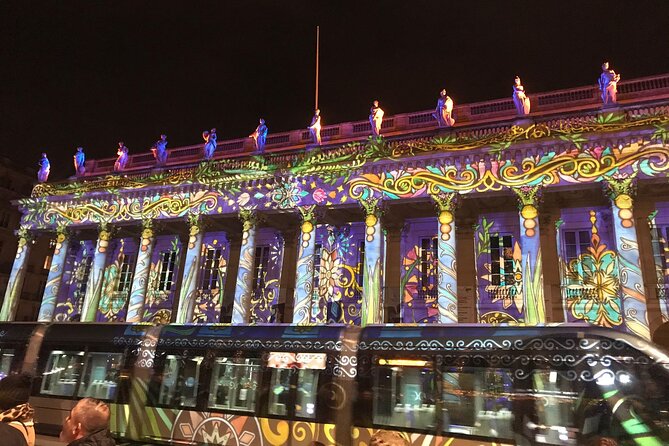 Free Walking Bordeaux Tour ENG + 1 glass of wine (Tip based) - Ending at Place de la Bourse