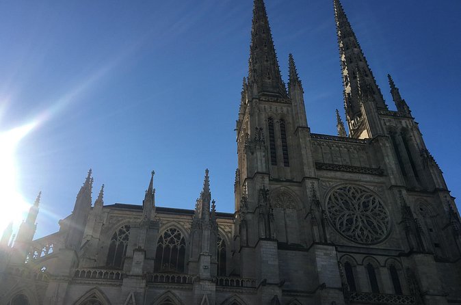 Free Walking Bordeaux Tour ENG + 1 glass of wine (Tip based) - What the guides do well
