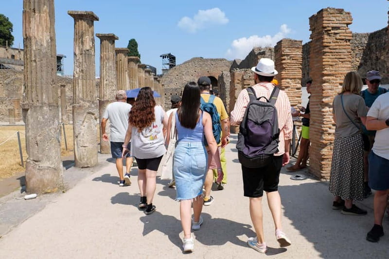 From Naples: Guided tour of Pompeii skip-the-line and round-trip train - Entering Pompeii with skip-the-line admission