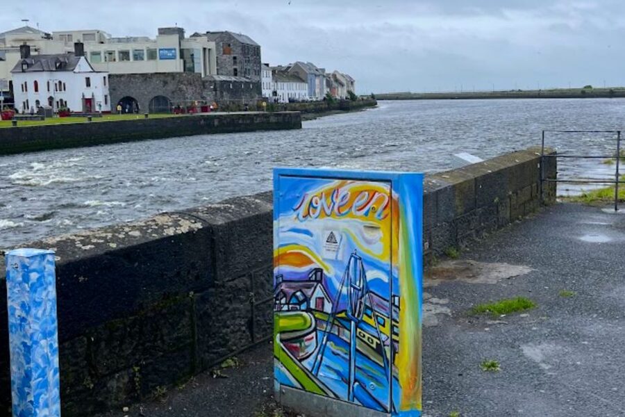 Galway: Welcome to Galway Walking Tour - History told through people, legends, and local life
