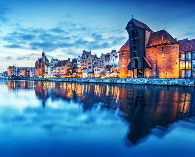 Gdańsk: Old Town Private Walking Tour with Legends and Facts - Why Gdańsk needs more than a postcard walk