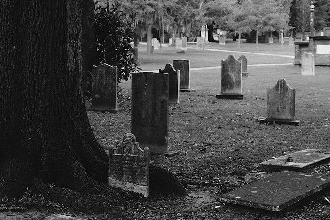 Genteel and Bard's Savannah Dark History and Ghost Encounter Walking Tour - Juliette Gordon Low Birthplace and stories beneath the streets