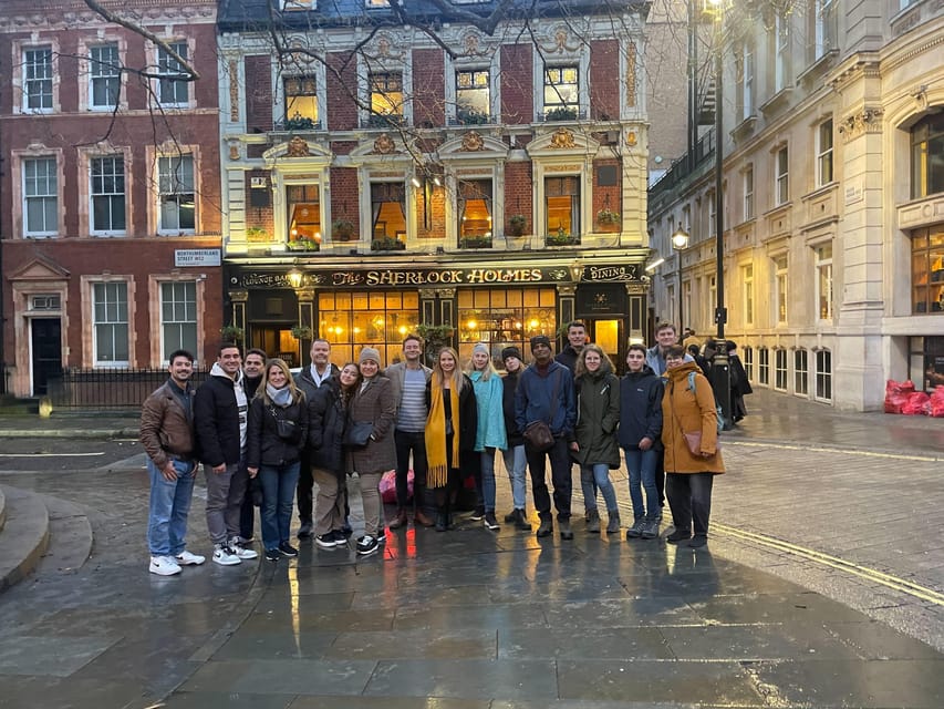 German London : The Ultimate Walking tour - Private clubs and London’s social divide