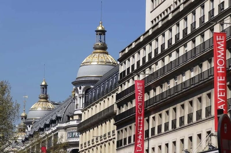 German private Walking Tour through Montmartre & Passages - Sacré-Cœur and Montmartre’s best-known views