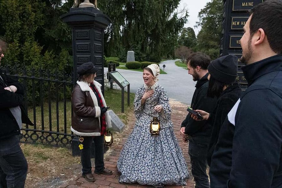 Gettysburg: Civil War Ghosts Walking Tour - The Brickhouse Inn and the first stories