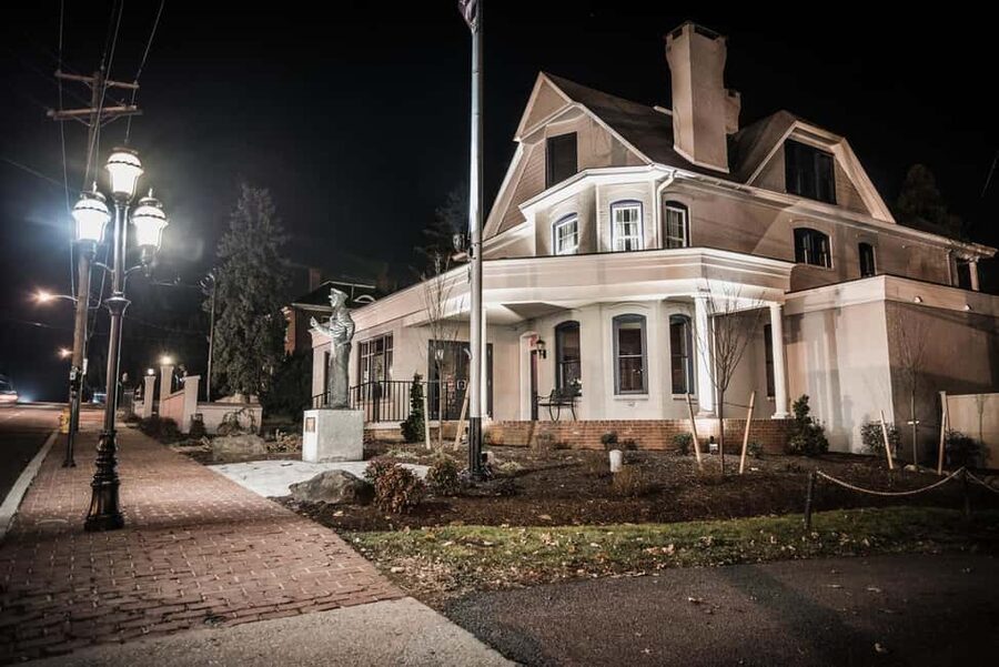 Gettysburg: Civil War Ghosts Walking Tour - The Witness Tree and Gettysburg’s haunted ground