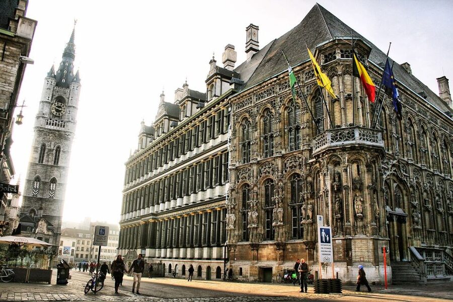Ghent: Guided Walking Tour and Canal Boat Trip - From Graslei to the old Fish Market