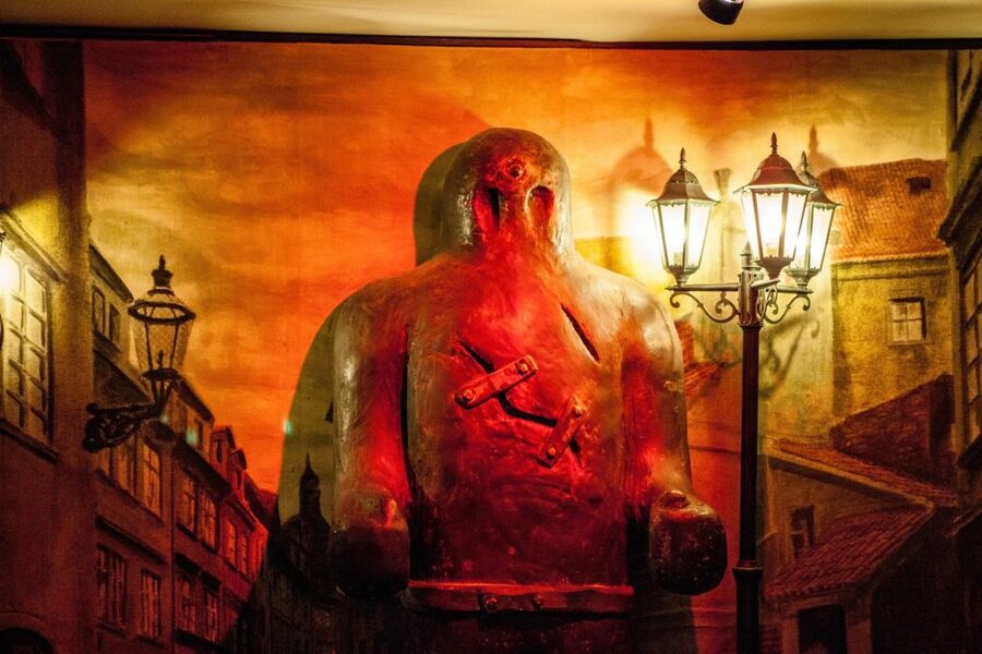 Ghost Walking Tour of Prague - Ungelt, Týn Church, and the lost Laura