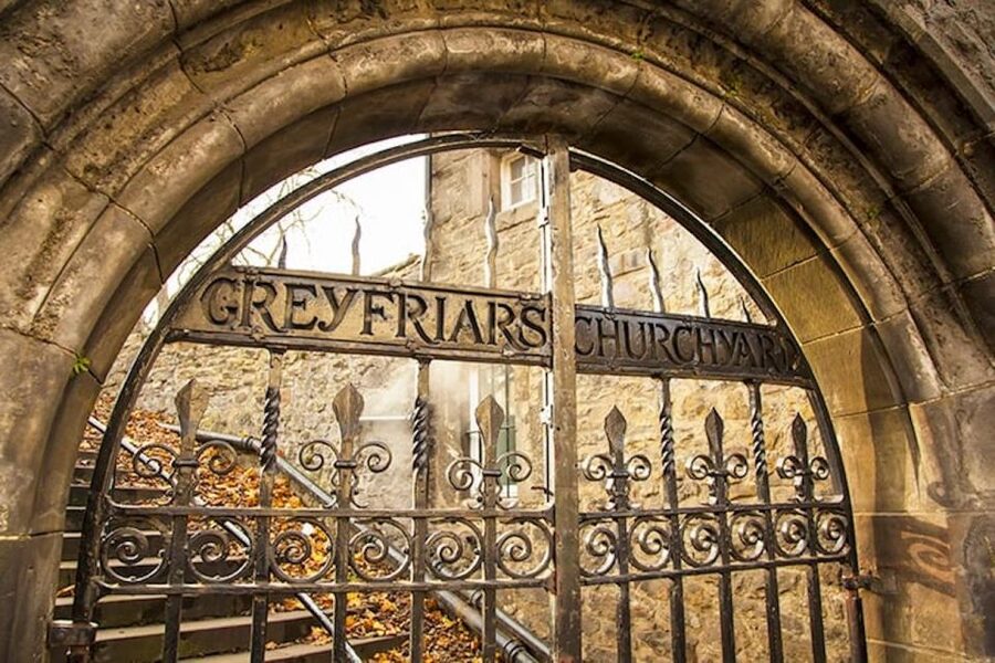Ghosts, Ghouls & Gallows :The Original Bristol Ghost Walk - The final story and the interactive quiz