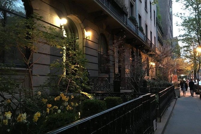 Ghosts of Greenwich Village: 2-Hour Private Walking Tour - Walking Conditions, Weather, and What to Wear