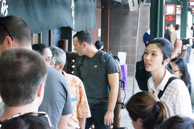 Gion Walking Tour by Night - Learning what geiko and maiko actually do